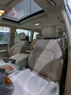 تۆیۆتا لاند کروزەر